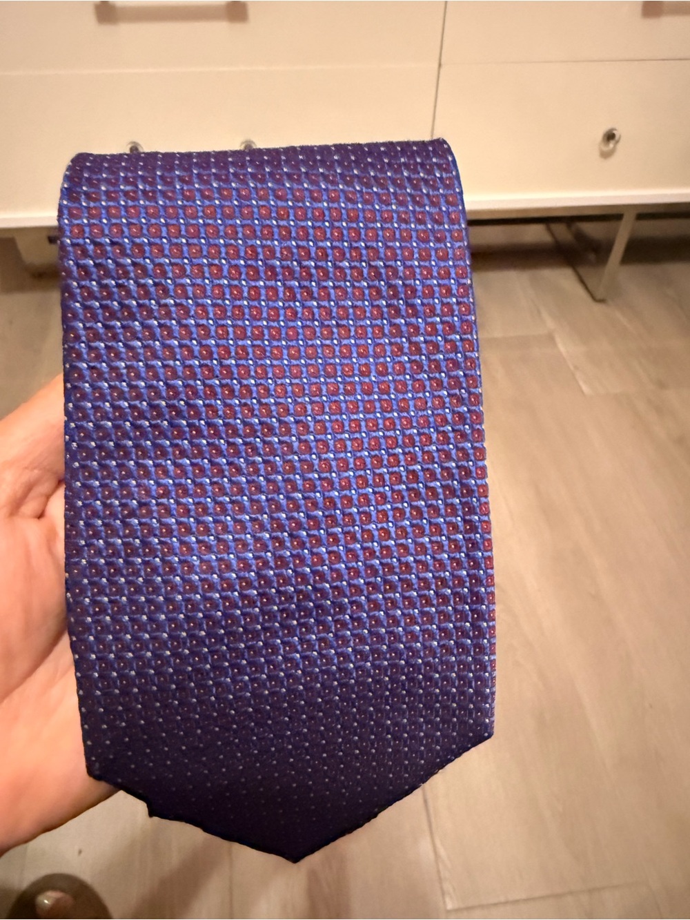 Brook Brothers Men's Tie Navy/burgandy Geometric All Silk Hand Made In USA